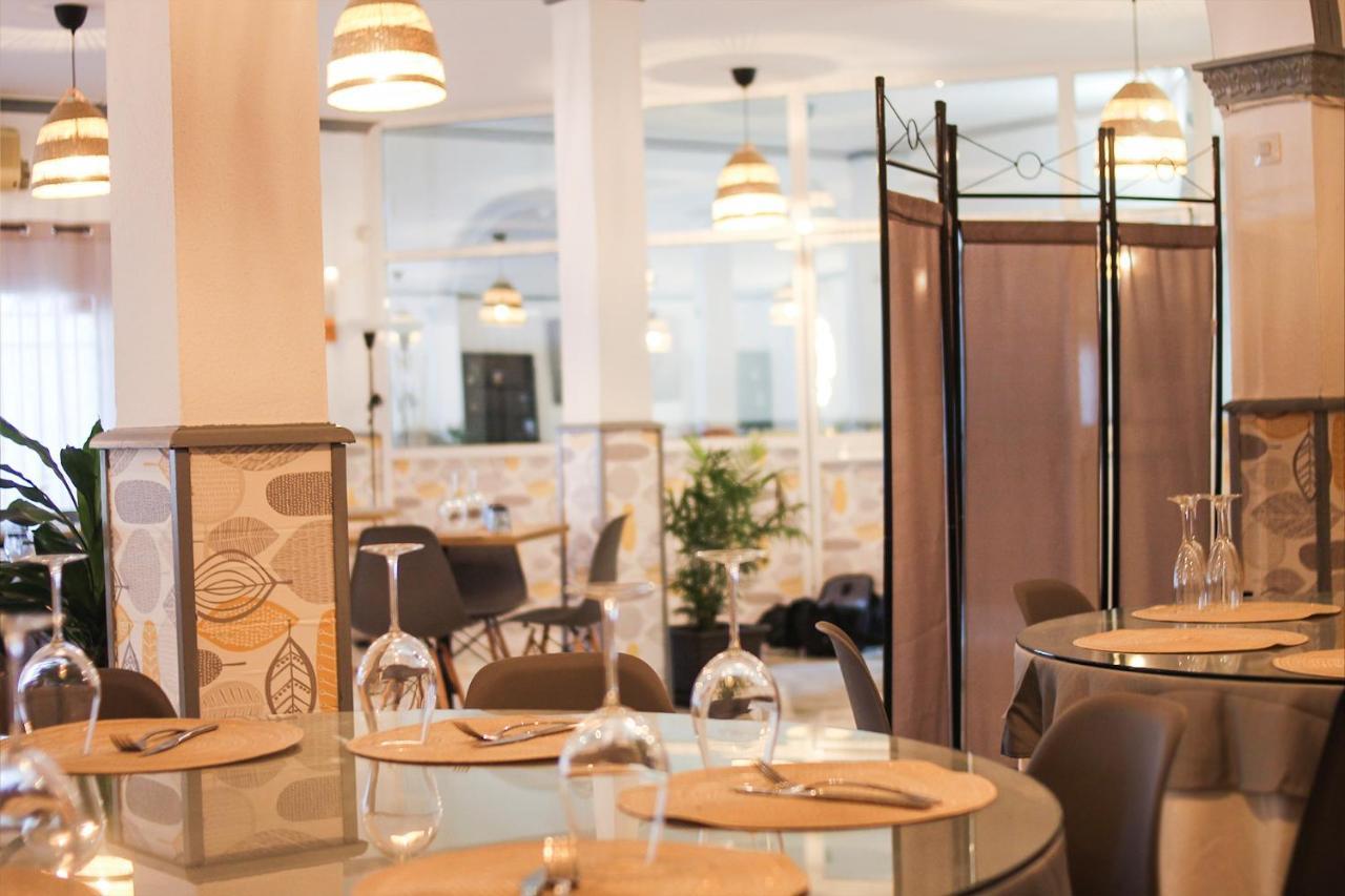 Hotel Restaurante Via Sevilla - Cadiz By Ma 22 Puntos El Cuervo  Ngoại thất bức ảnh