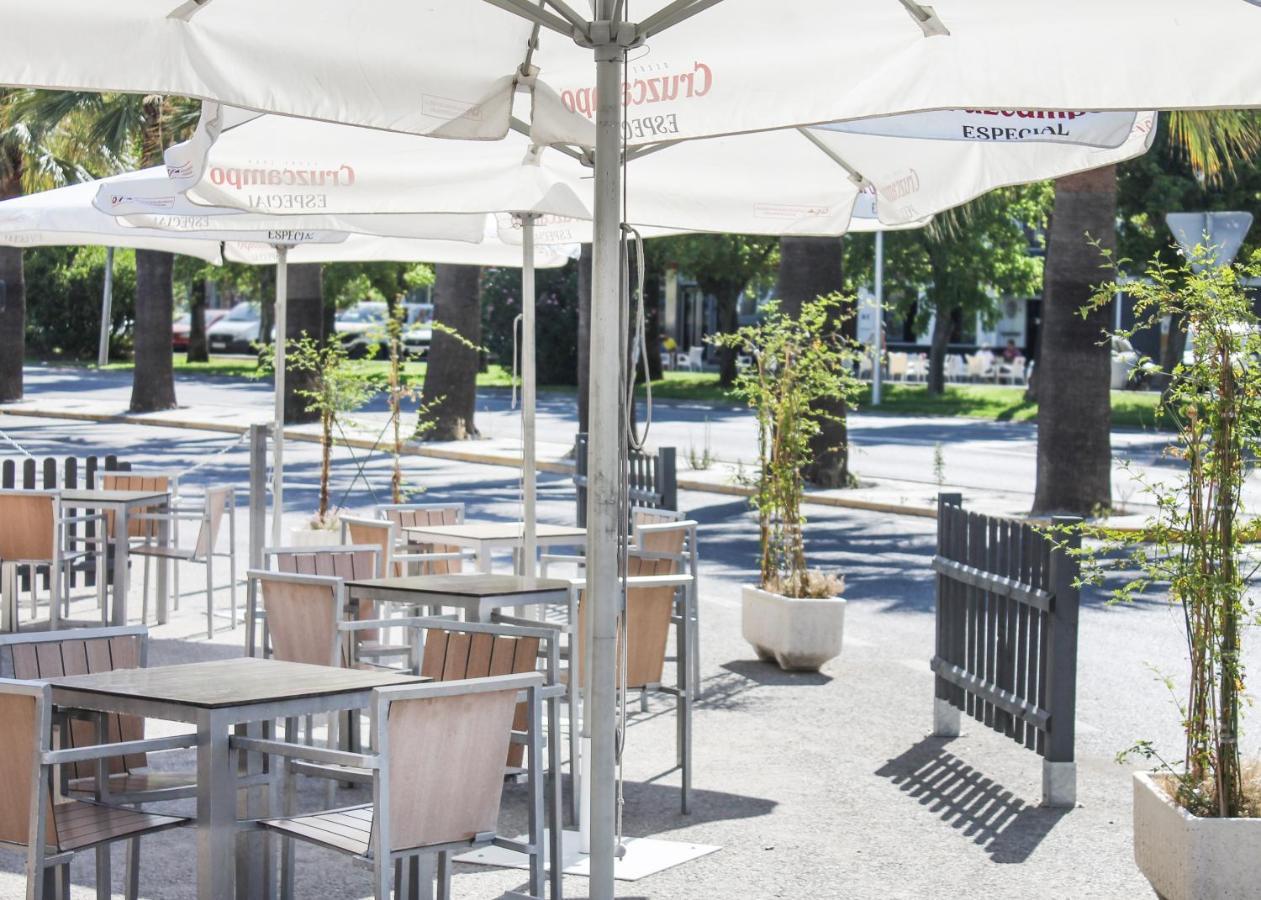 Hotel Restaurante Via Sevilla - Cadiz By Ma 22 Puntos El Cuervo  Ngoại thất bức ảnh